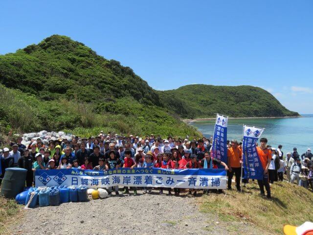 日韓海峡海岸漂着ごみ一斉清掃に参加しました