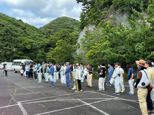 海岸清掃のボランティアに参加しました